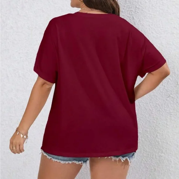 Plus size V neck split hem tee